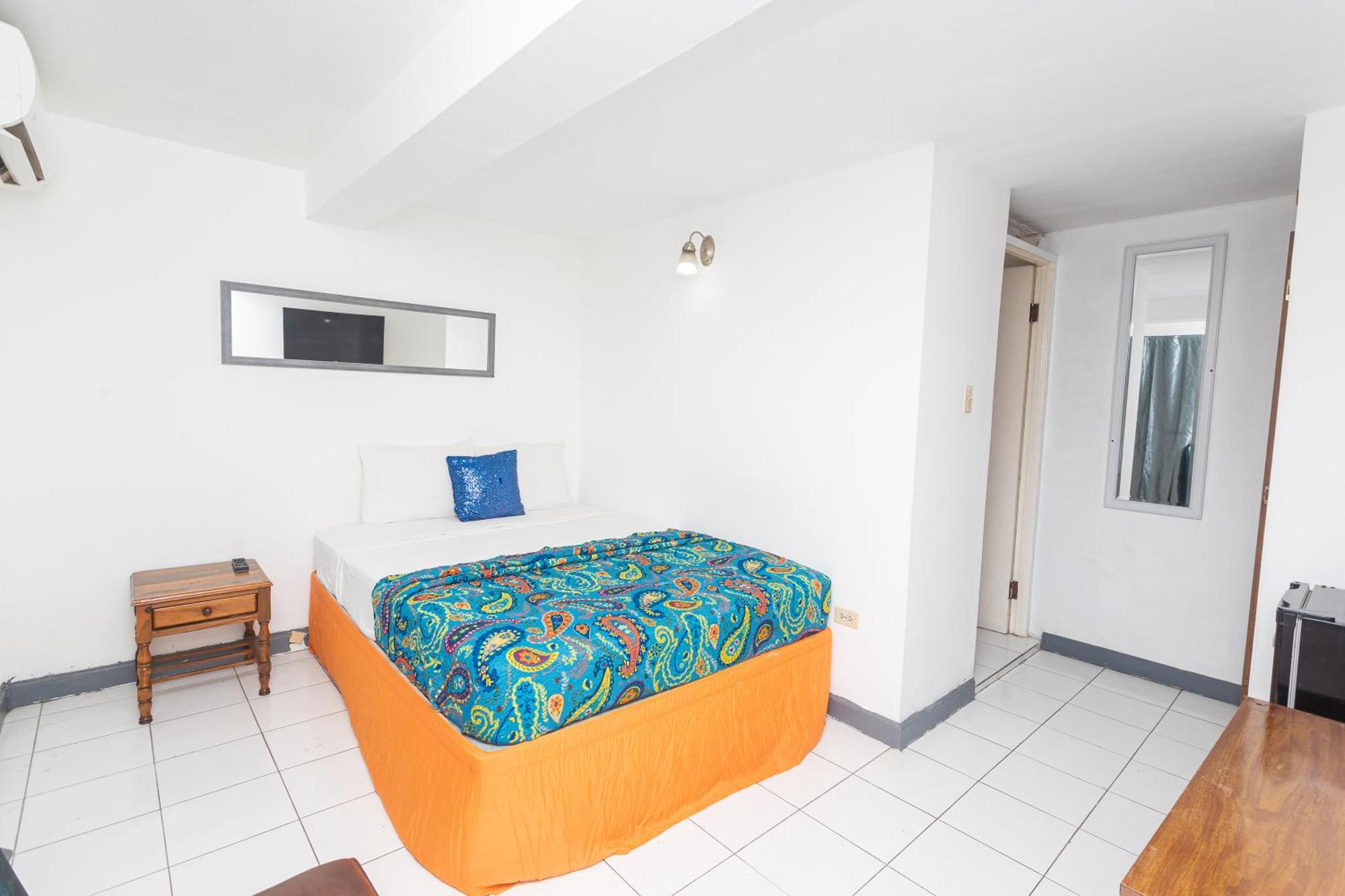 Отель Caribic House Бухта Монтего Экстерьер фото